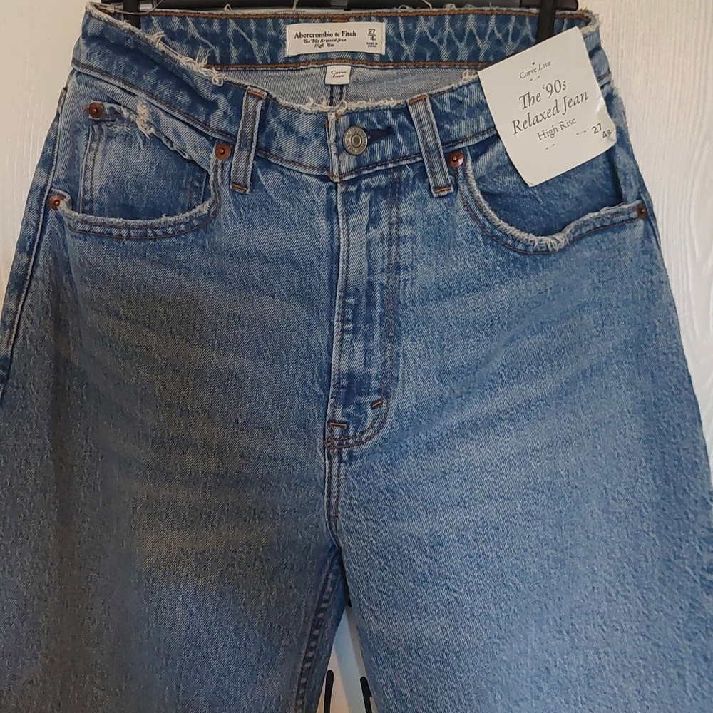 The 90s Relaxed Jean High Rise